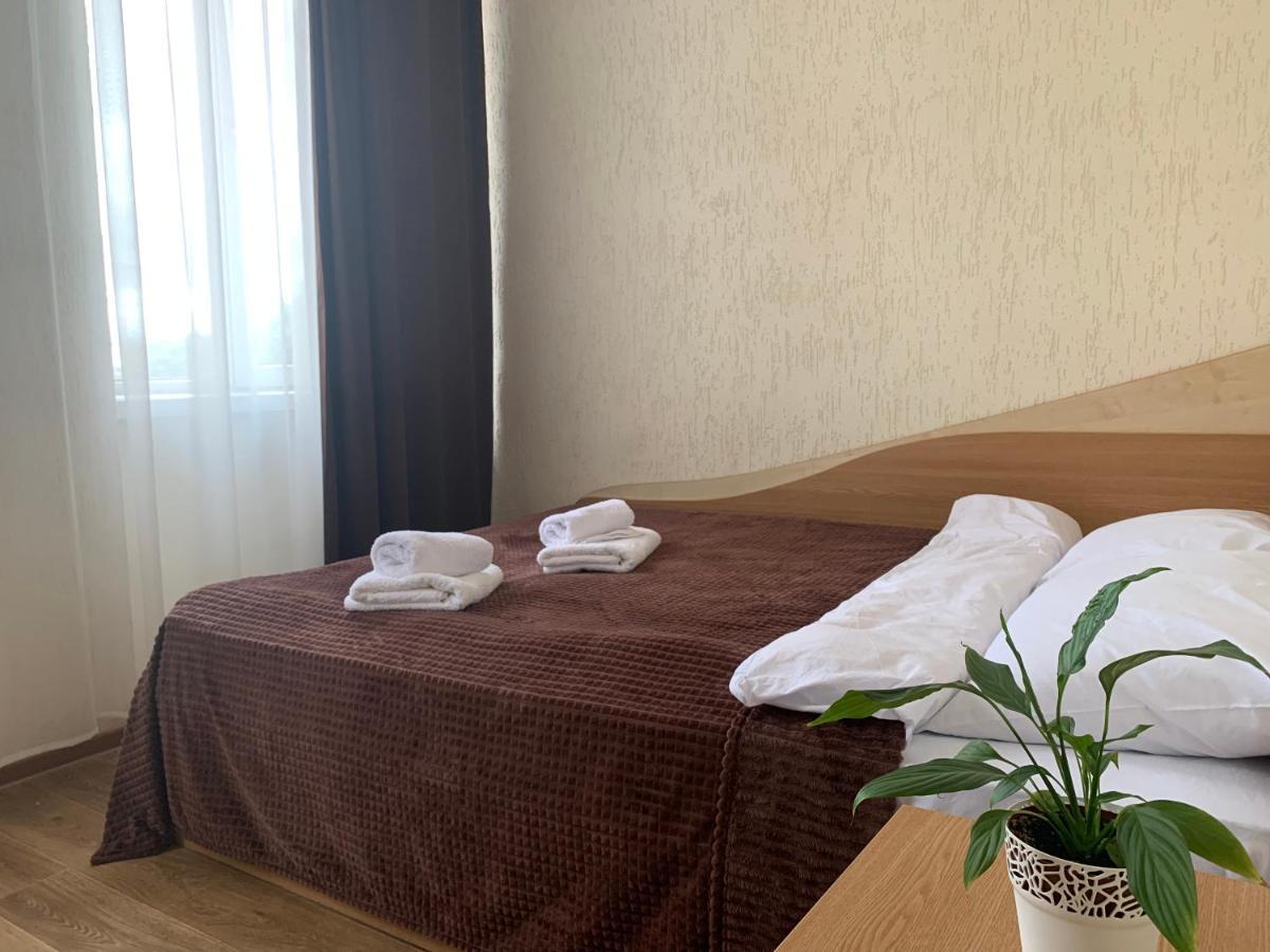 Hotel Femina Zjytomyr Buitenkant foto