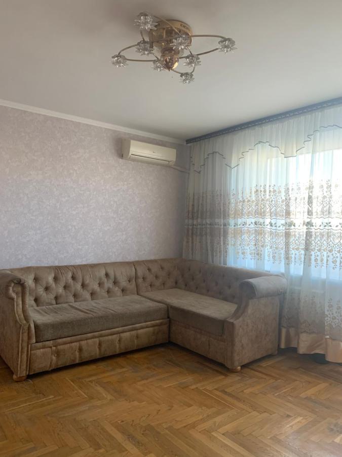 Hotel Femina Zjytomyr Buitenkant foto