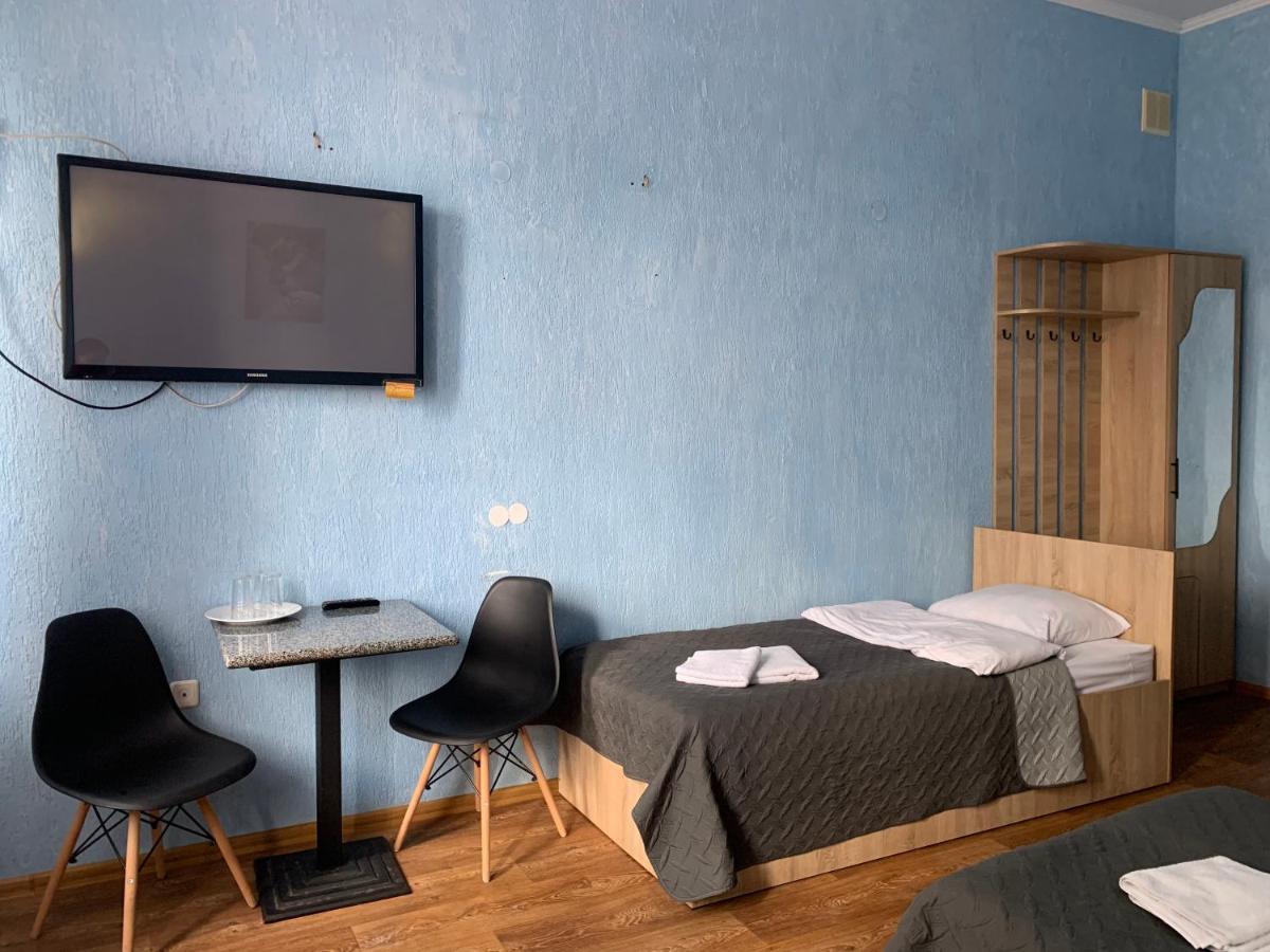 Hotel Femina Zjytomyr Buitenkant foto
