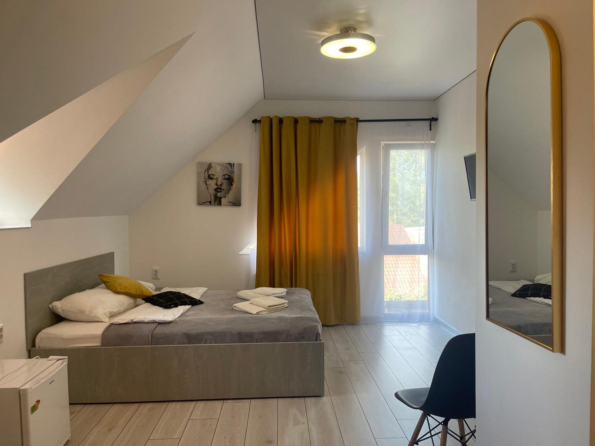 Hotel Femina Zjytomyr Buitenkant foto