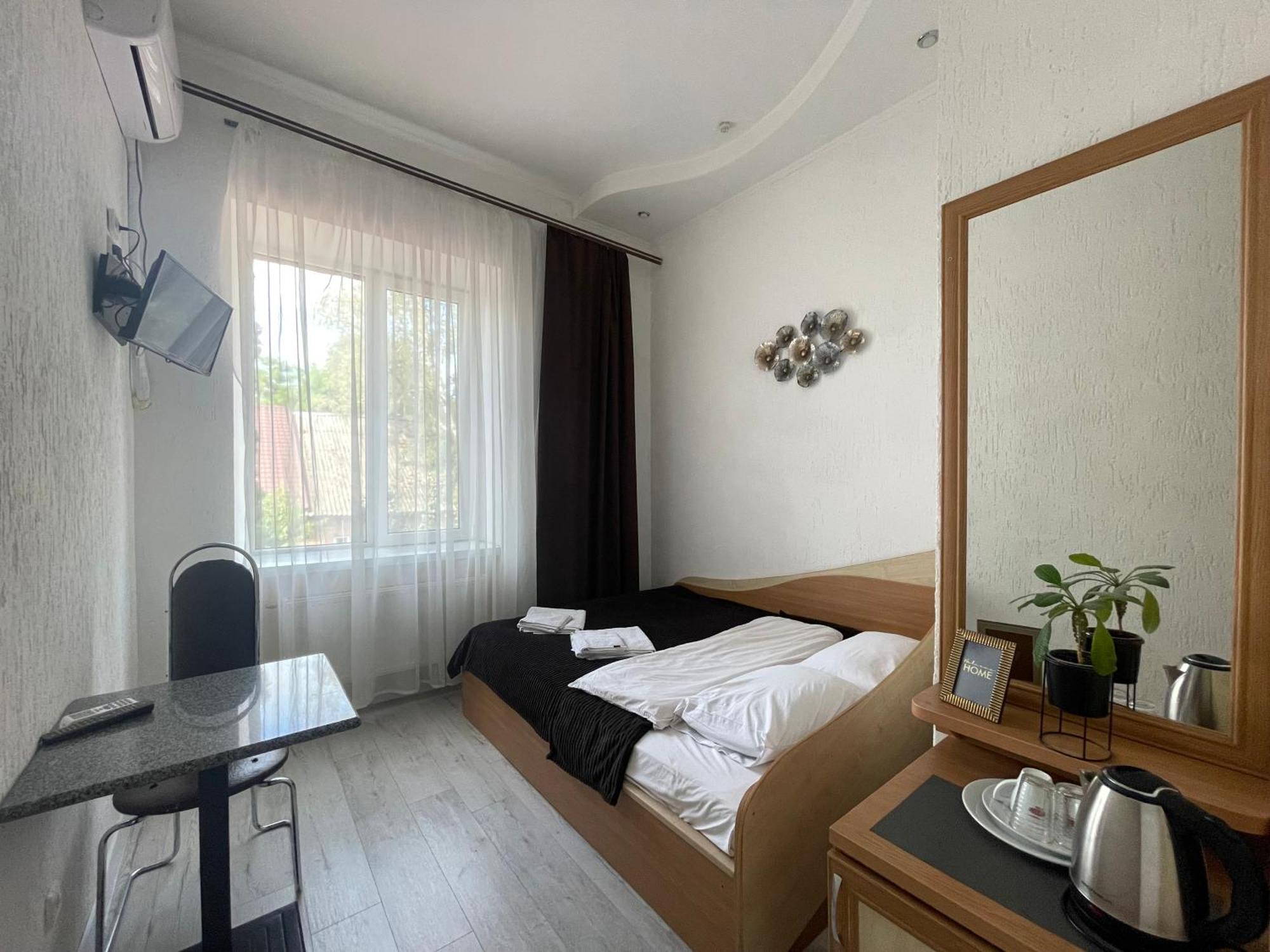 Hotel Femina Zjytomyr Buitenkant foto